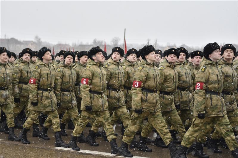 первая совместная тренировка парадных расчетов пеших и механизированных колонн по подготовке к военному параду в честь 74-ой годовщины победы в Великой Отечественной войне