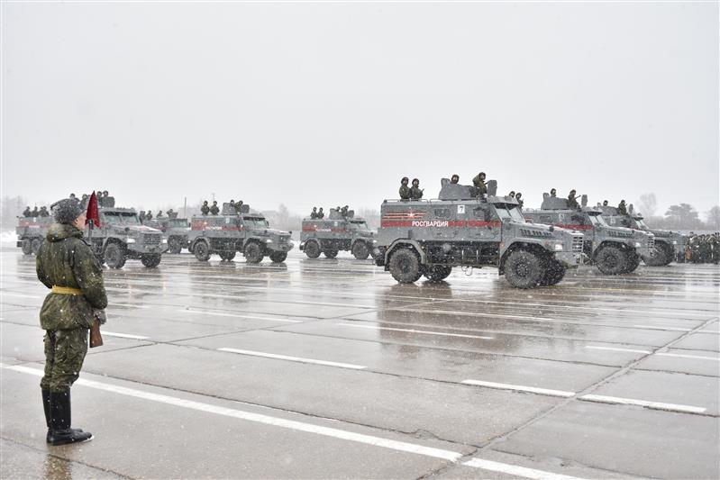 первая совместная тренировка парадных расчетов пеших и механизированных колонн по подготовке к военному параду в честь 74-ой годовщины победы в Великой Отечественной войне
