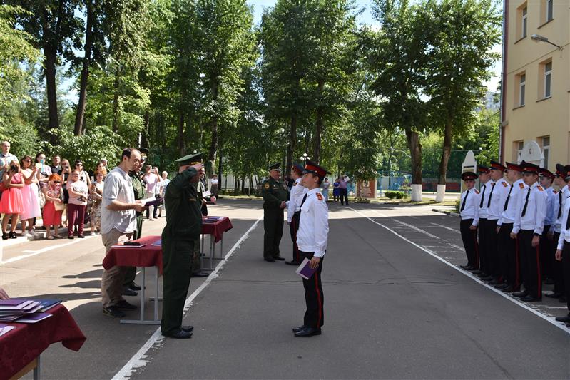 ТОРЖЕСТВЕННОЕ ВРУЧЕНИЕ АТТЕСТАТОВ КАДЕТАМ 9 КЛАССОВ