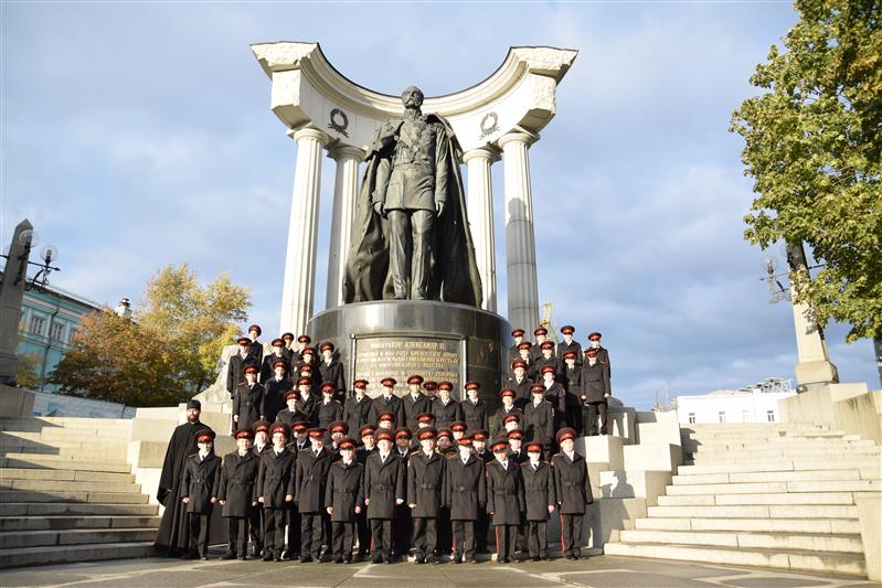 Кадеты МПКУ им. М.А. Шолохова приняли участие в памятных мероприятиях, посвященных 630-летию со дня кончины благоверного князя Димитрия Донского