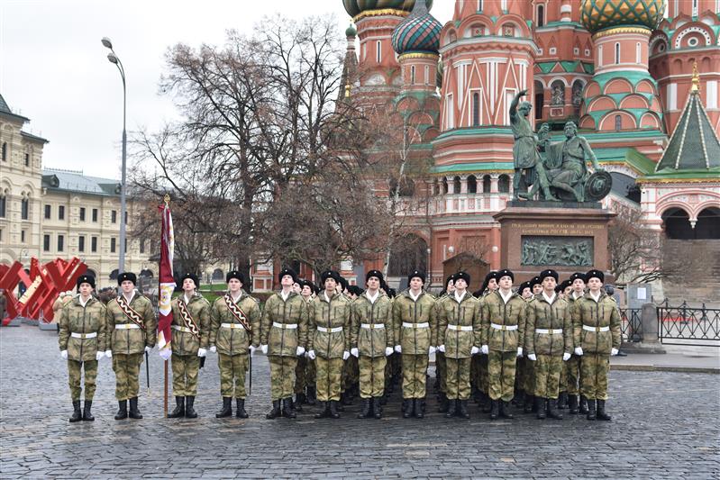 Кадеты Росгвардии Торжественным маршем прошли по Красной площади в ознаменование 78-й годовщины военного парада  7 ноября 1941 года