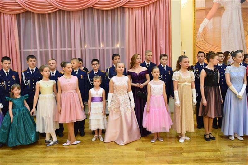 Новогодний бал кадет 7-х классов
