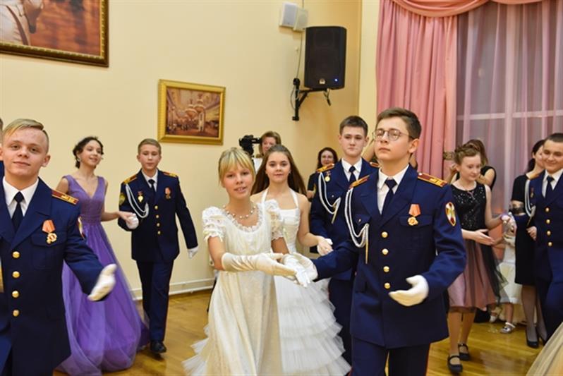 Новогодний бал кадет 7-х классов