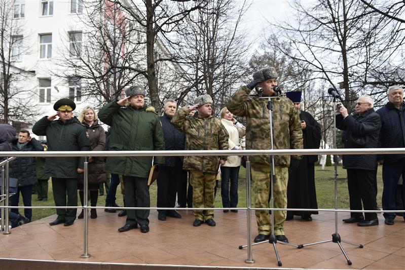 ЦЕРЕМОНИЯ ПРОЩАНИЯ СО ЗНАМЕНЕМ УЧИЛИЩА
