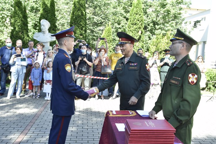 ТОРЖЕСТВЕННОЕ ВРУЧЕНИЕ АТТЕСТАТОВ КАДЕТАМ - ВЫПУСКНИКАМ 9-Х КЛАССОВ МОСКОВСКОГО ПРЕЗИДЕНТСКОГО КАДЕТСКОГО УЧИЛИЩА ИМЕНИ М.А. ШОЛОХОВА ВОЙСК  НАЦИОНАЛЬНОЙ ГВАРДИИ РОССИЙСКОЙ ФЕДЕРАЦИИ