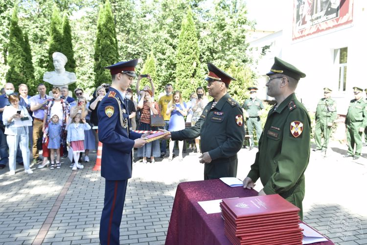 ТОРЖЕСТВЕННОЕ ВРУЧЕНИЕ АТТЕСТАТОВ КАДЕТАМ - ВЫПУСКНИКАМ 9-Х КЛАССОВ МОСКОВСКОГО ПРЕЗИДЕНТСКОГО КАДЕТСКОГО УЧИЛИЩА ИМЕНИ М.А. ШОЛОХОВА ВОЙСК  НАЦИОНАЛЬНОЙ ГВАРДИИ РОССИЙСКОЙ ФЕДЕРАЦИИ