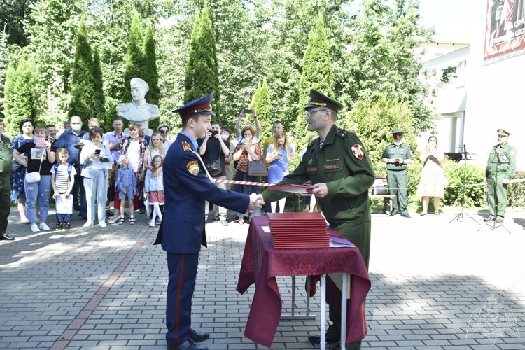 ТОРЖЕСТВЕННОЕ ВРУЧЕНИЕ АТТЕСТАТОВ КАДЕТАМ - ВЫПУСКНИКАМ 9-Х КЛАССОВ МОСКОВСКОГО ПРЕЗИДЕНТСКОГО КАДЕТСКОГО УЧИЛИЩА ИМЕНИ М.А. ШОЛОХОВА ВОЙСК  НАЦИОНАЛЬНОЙ ГВАРДИИ РОССИЙСКОЙ ФЕДЕРАЦИИ