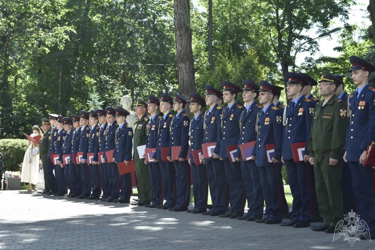 ТОРЖЕСТВЕННОЕ ВРУЧЕНИЕ АТТЕСТАТОВ КАДЕТАМ - ВЫПУСКНИКАМ 9-Х КЛАССОВ МОСКОВСКОГО ПРЕЗИДЕНТСКОГО КАДЕТСКОГО УЧИЛИЩА ИМЕНИ М.А. ШОЛОХОВА ВОЙСК  НАЦИОНАЛЬНОЙ ГВАРДИИ РОССИЙСКОЙ ФЕДЕРАЦИИ