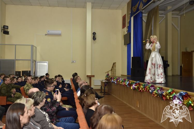 НОВОГОДНИЙ ПРАЗДНИК ДЛЯ КАДЕТ РОСГВАРДИИ