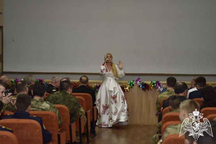 НОВОГОДНИЙ ПРАЗДНИК ДЛЯ КАДЕТ РОСГВАРДИИ