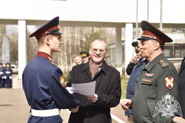 Смотр строевой песни «Красив в строю – силён в бою!»