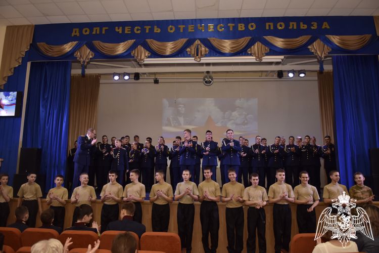 ТОРЖЕСТВЕННЫЕ МЕРОПРИЯТИЯ, ПОСВЯЩЕННЫЕ ДНЮ ЗАЩИТНИКА ОТЕЧЕСТВА