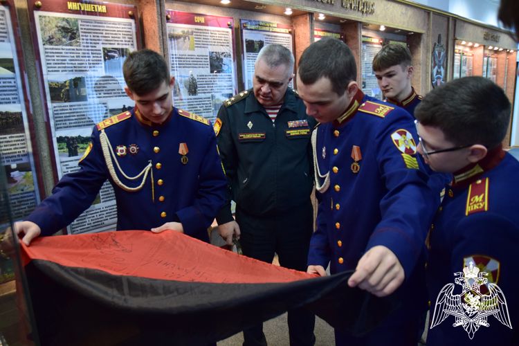 Посещение кадетами училища 21-й ордена Жукова бригады оперативного назначения