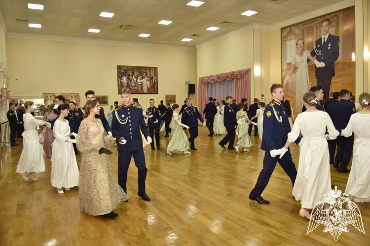 В Училище состоялся "Бал выпускного курса"