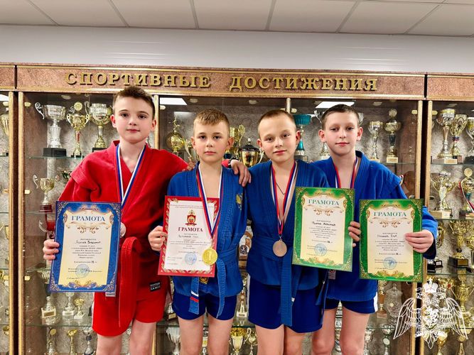 В училище прошел третий традиционный турнир по самбо «Король партера»