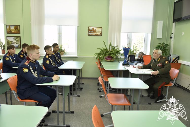 1 сентября 2023 года в МПКУ имени М.А. Шолохова войск национальной гвардии прошли торжественные мероприятия, посвященные Дню знаний