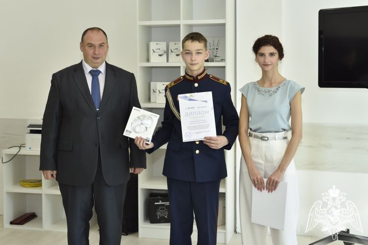 Кадеты-участники конкурса "Кибердром 2023" награждены специальными призами "Фонда содействия развитию военного образования"