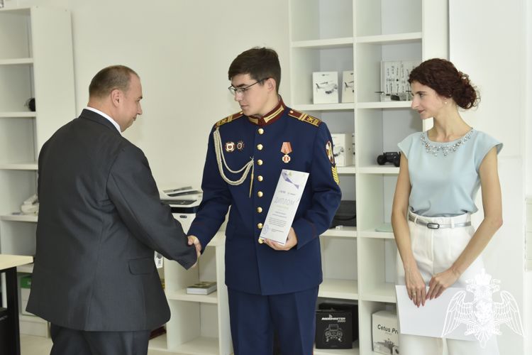 Кадеты-участники конкурса "Кибердром 2023" награждены специальными призами "Фонда содействия развитию военного образования"