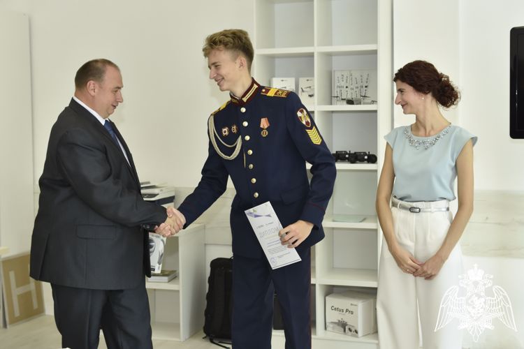Кадеты-участники конкурса "Кибердром 2023" награждены специальными призами "Фонда содействия развитию военного образования"