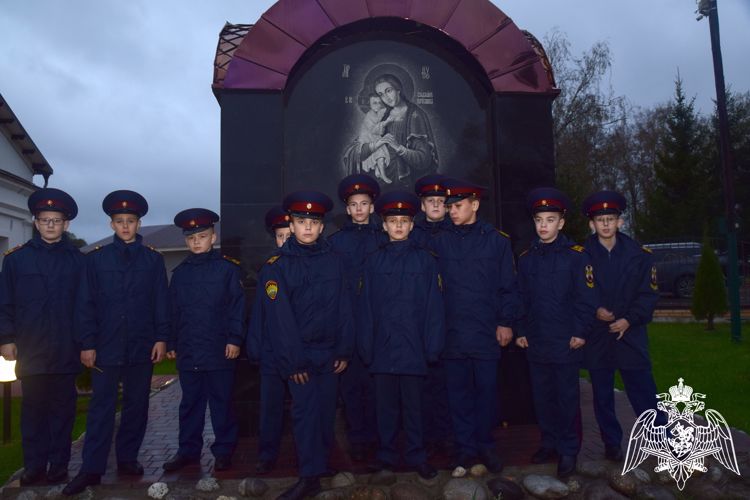 Кадеты училища почтили память воина-мученика Евгения Родионова