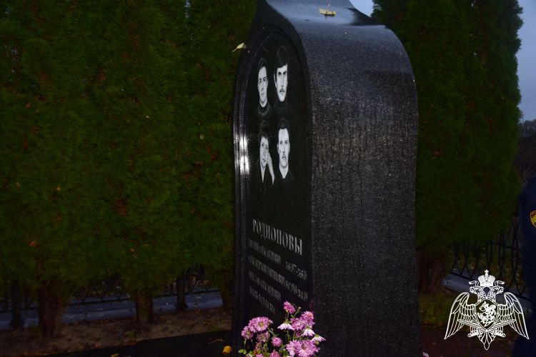 Кадеты училища почтили память воина-мученика Евгения Родионова