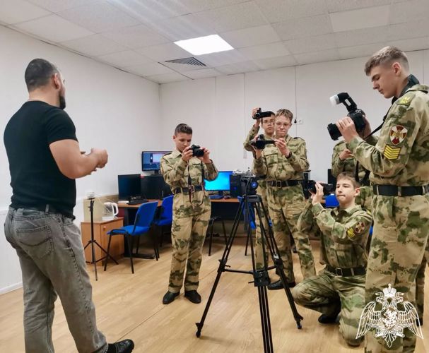 Мастер-класс по тележурналистике для кадет провел сотрудник пресс-службы ОГВ(с)