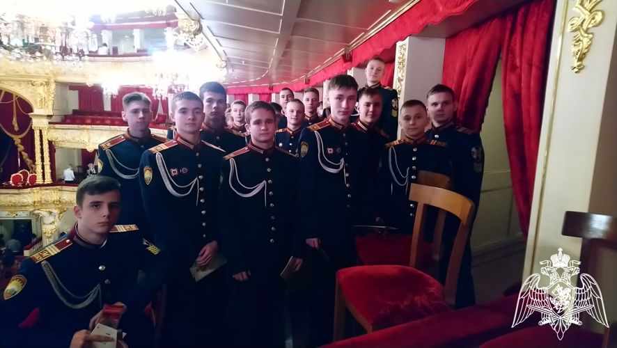 КАДЕТЫ УЧИЛИЩА В ГОСУДАРСТВЕННОМ АКАДЕМИЧЕСКОМ БОЛЬШОМ ТЕАТРЕ РОССИИ