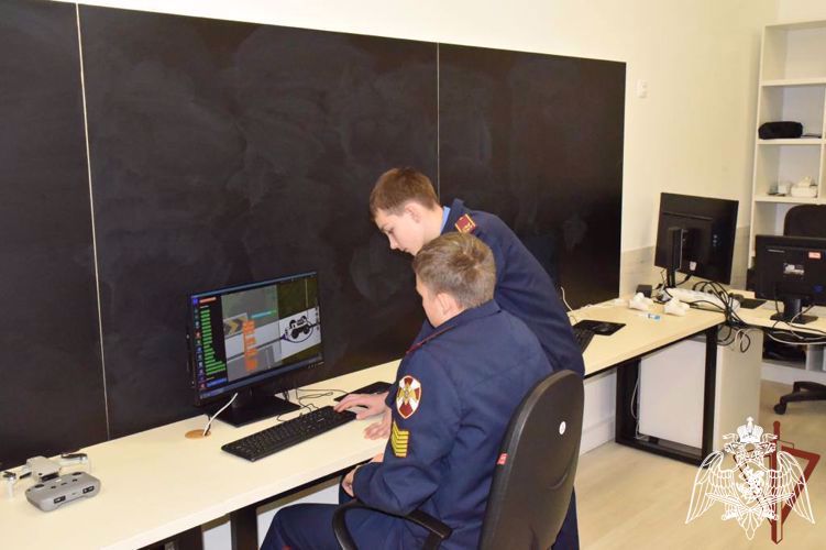 Команда училища "Кадеты Росгвардии" готовится к участию в VI Всероссийском конкурсе "Кибердром.2024" в новом классе "Робототехники" 