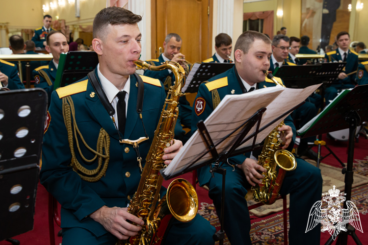 В УЧИЛИЩЕ СОСТОЯЛИСЬ НОВОГОДНИЕ КАДЕТСКИЕ БАЛЫ