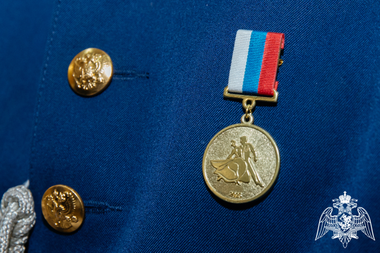 В УЧИЛИЩЕ СОСТОЯЛИСЬ НОВОГОДНИЕ КАДЕТСКИЕ БАЛЫ