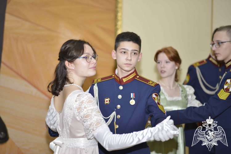 26 декабря 2023 года в нашем училище состоялся еще один замечательный бал организованный кадетами пятого учебного курса
