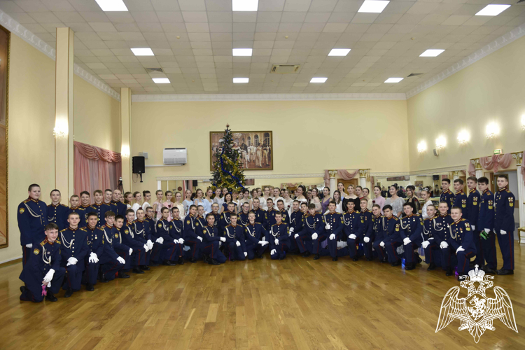 26 декабря 2023 года в нашем училище состоялся еще один замечательный бал организованный кадетами пятого учебного курса