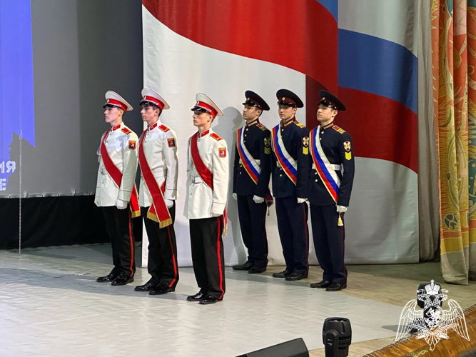 Участие кадет училища во Всероссийском слёте кадетских корпусов России  в детском центре «Орлёнок»