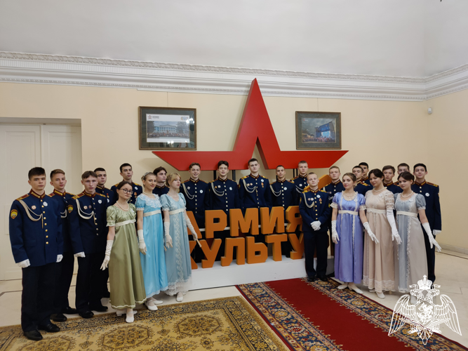 Кадеты Росгвардии стали участниками кадетского бала «Отчизны верные сыны» в Центральном Доме Российской Армии