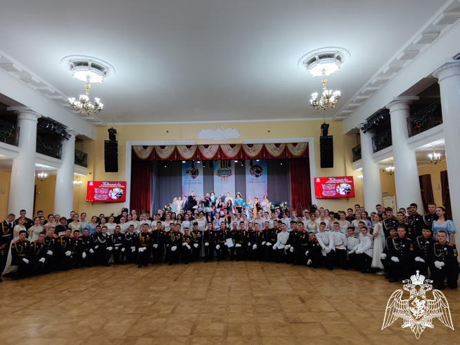 Кадеты Росгвардии стали участниками кадетского бала «Отчизны верные сыны» в Центральном Доме Российской Армии