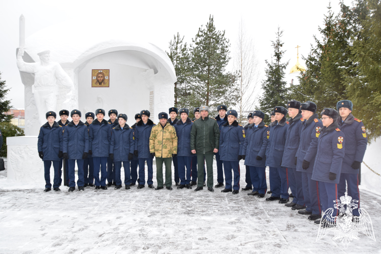 КАДЕТЫ УЧИЛИЩА В ГОСТЯХ В СОБР «СТОЛИЦА» ГЛАВНОГО УПРАВЛЕНИЯ РОСГВАРДИИ ПО Г. МОСКВЕ