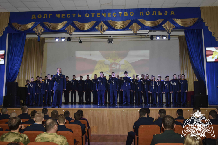 21 ФЕВРАЛЯ В УЧИЛИЩЕ СОСТОЯЛСЯ ПРАЗДНИЧНЫЙ КОНЦЕРТ, ПОСВЯЩЁННЫЙ ДНЮ ЗАЩИТНИКА ОТЕЧЕСТВА