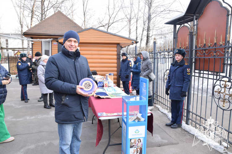В храме святого равноапостольного князя Владимира при  МПКУ им. М.А. Шолохова войск национальной гвардии  прошла благотворительная ярмарка