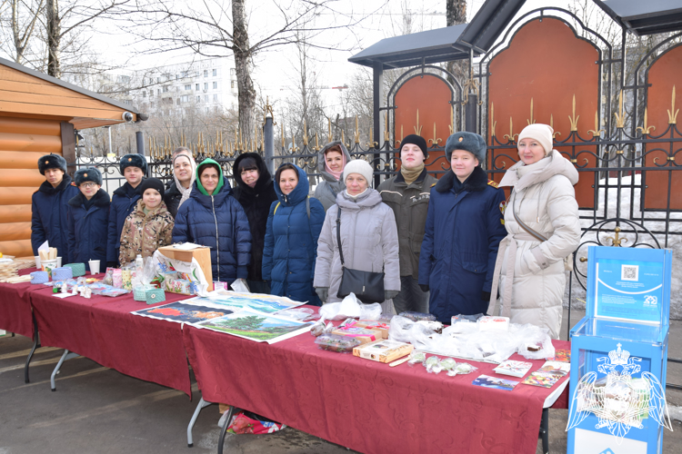В храме святого равноапостольного князя Владимира при  МПКУ им. М.А. Шолохова войск национальной гвардии  прошла благотворительная ярмарка