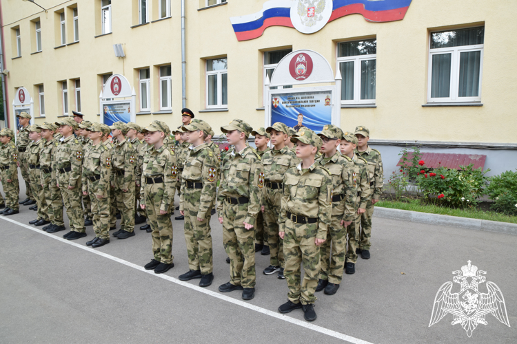 ДЕНЬ ГОСУДАРСТВЕННОГО ФЛАГА РОССИЙСКОЙ ФЕДЕРАЦИИ В МОСКОВСКОМ ПРЕЗИДЕНТСКОМ КАДЕТСКОМ УЧИЛИЩЕ ИМЕНИ М.А.ШОЛОХОВА ВОЙСК НАЦИОНАЛЬНОЙ ГВАРДИИ РОССИЙСКОЙ ФЕДЕРАЦИИ