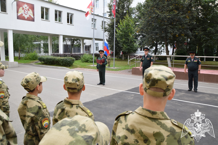 ДЕНЬ ГОСУДАРСТВЕННОГО ФЛАГА РОССИЙСКОЙ ФЕДЕРАЦИИ В МОСКОВСКОМ ПРЕЗИДЕНТСКОМ КАДЕТСКОМ УЧИЛИЩЕ ИМЕНИ М.А.ШОЛОХОВА ВОЙСК НАЦИОНАЛЬНОЙ ГВАРДИИ РОССИЙСКОЙ ФЕДЕРАЦИИ