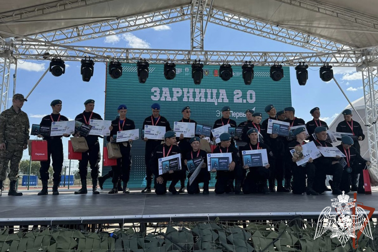 Кадеты училища в составе команды «Шолоховцы» приняли участие в финальном этапе Всероссийской военно-патриотической игры «Зарница 2.0» и стали призерами