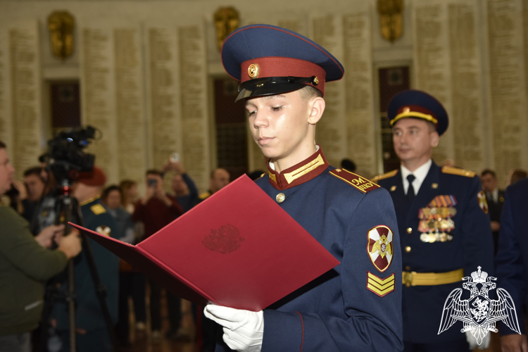 Воспитанники МПКУ войск национальной гвардии приведены к Торжественной клятве кадета