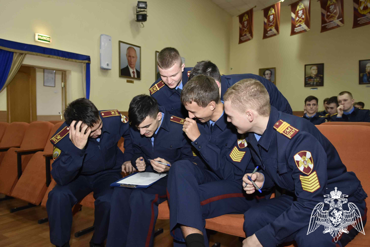 Представители Всероссийского общественного движения «Волонтёры Победы» провели Всероссийскую интеллектуальную игру «РИСК. Подвиг народа»