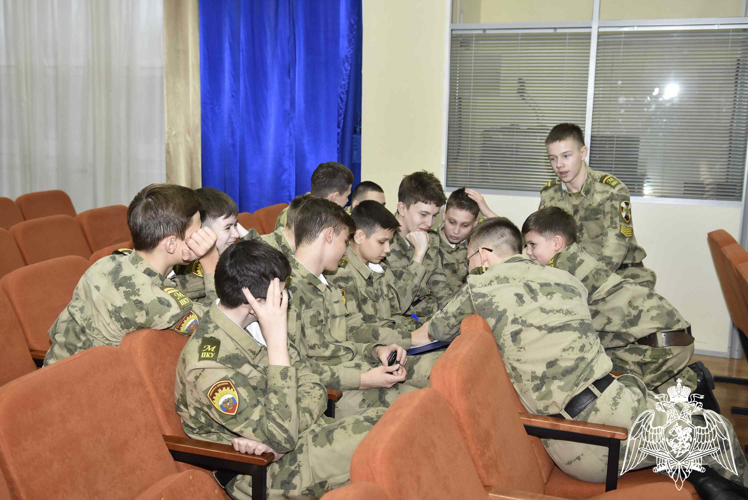 Представители Всероссийского общественного движения «Волонтёры Победы» провели Всероссийскую интеллектуальную игру «РИСК. Подвиг народа»