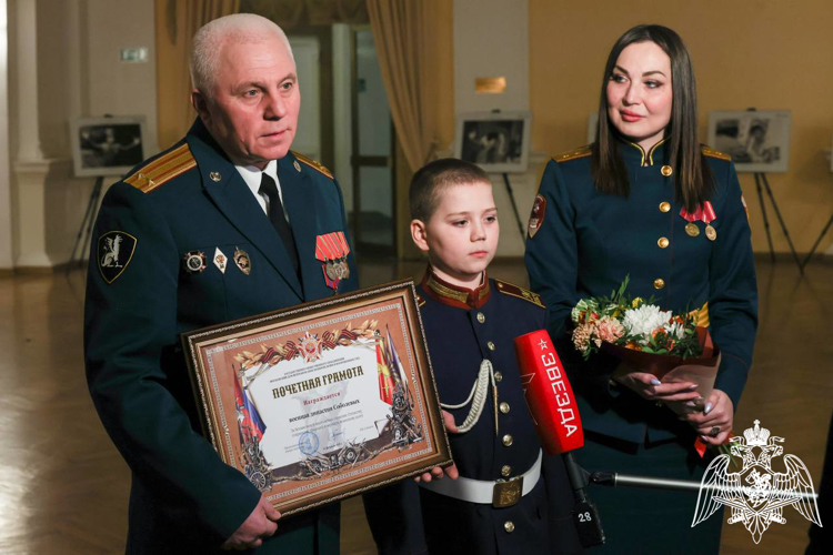  Кадеты училища на встрече поколений защитников Отечества