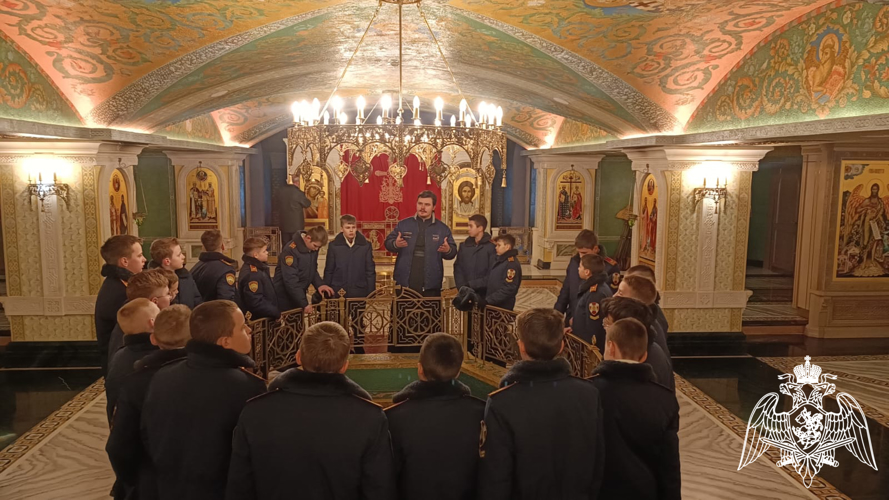 Паломничество кадетов в Сретенский монастырь