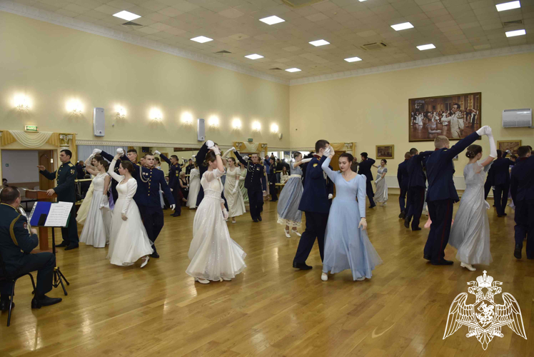 Традиционный бал выпускного курса училища состоялся 3 марта