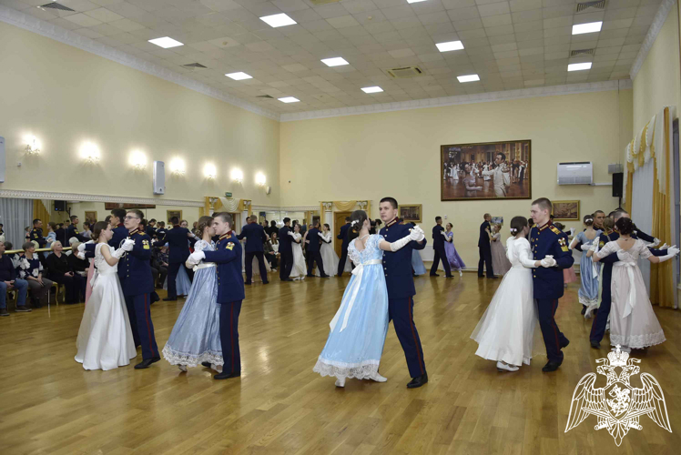 Традиционный бал выпускного курса училища состоялся 3 марта