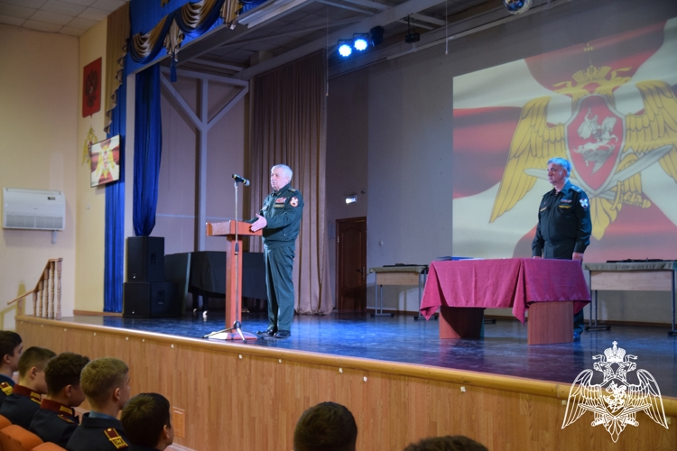 ВРУЧЕНИЕ ИМЕННЫХ СТИПЕНДИЙ КЛУБА ВОЕНАЧАЛЬНИКОВ РОССИЙСКОЙ ФЕДЕРАЦИИ